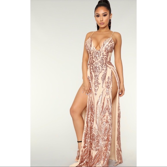 Fashion Nova Dresses & Skirts - Beautiful Sexy Rosegold Sequin Double Slit Dress